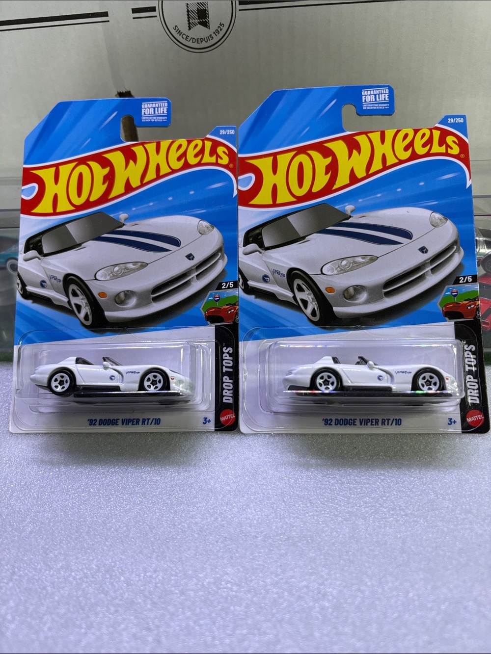 Hot wheels '92 Dodge Viper RT/10 treasure hunts lot of 2